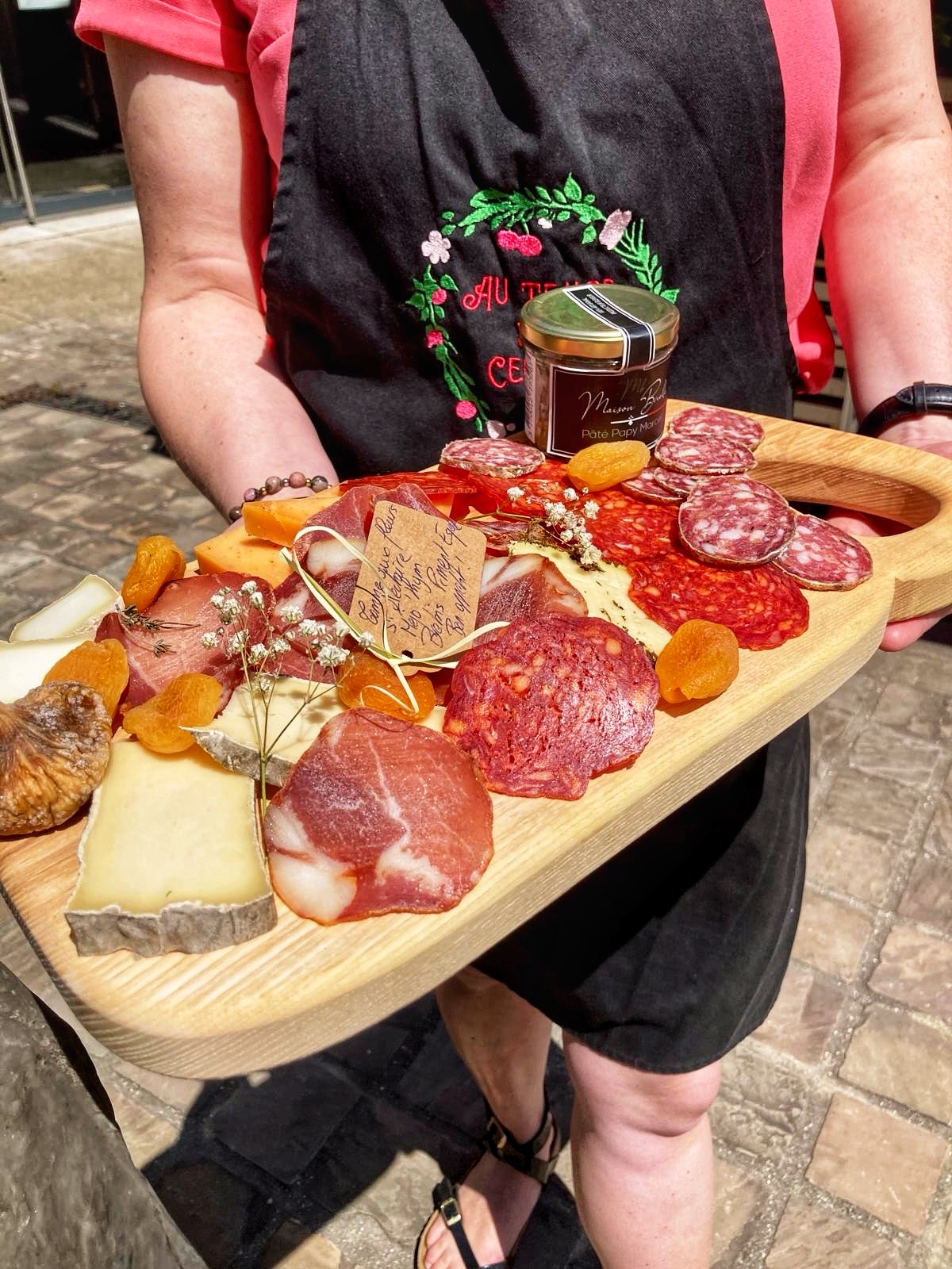 Planche fromage charcuterie chez Au Temps des Cerises